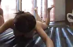 XXX दो विशाल काले phallus के लिए एक तैयार युवती हिंदी फिल्म हिंदी वीडियो सेक्सी