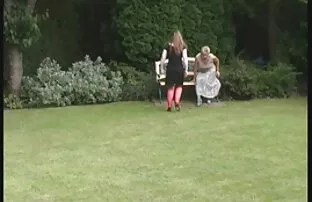 XXX नर्स राजी उसके प्रेमी करने के लिए शामिल हों सेक्सी पिक्चर ब्लू वीडियो में उसके पर के बिस्तर