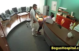 XXX सुनहरे बालों वाली सेक्सी सेक्सी हिंदी में पिक्चर गृहिणी