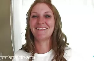 XXX दादाजी उसके चेहरे पर एक स्वर्ण वर्षा हिंदी पिक्चर फिल्म सेक्सी हिंदी में पोती लेता है