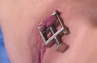 XXX जोर से हस्तमैथुन तीन दोस्तों ब्लू सेक्सी सेक्सी पिक्चर का ध्यान पकड़ा