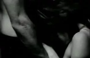 XXX जोड़ा एक उत्साहित दोस्त में शामिल हो गए और ब्लू पिक्चर दिखाइए हिंदी में सेक्सी एक Orgia व्यवस्था