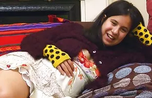 XXX एशियाई पॉर्न स्टार प्यार करता है फोरप्ले सेक्स फिल्म पिक्चर के साथ सेक्स खिलौने