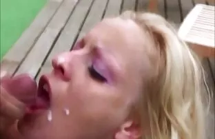 XXX लाल बालों वाली सेक्सी पिक्चर वीडियो नई बेब के साथ freckles जोर से समाप्त होता है