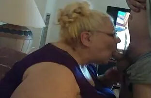 XXX गृहिणी है पर उसके डिक के साथ जोर से हिंदी फिल्म सेक्सी पिक्चर chlupanem