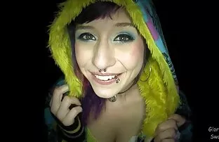 XXX सेक्स बम सेक्सी पिक्चर बताइए इंग्लिश पहले आदमी है जो अंदर आया गोली मार दी ।