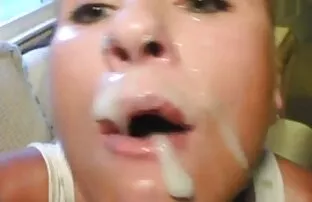 XXX युवा और स्वीट सुंदरता sendy हो जाता है सेक्सी ब्लू हिंदी हार्डकोर सेक्स