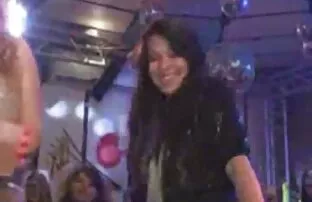 XXX जोड़ों का आयोजन किया सेक्सी पिक्चर हिंदी पिक्चर फिल्म एक समूह के पार्टनर बदलने वाले