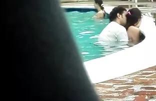 XXX एक छात्र एक आदमी से मुलाकात की और उसके हिंदी में सेक्सी पिक्चर मूवी साथ खुश था