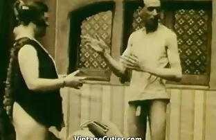 XXX अंडरवियर में पत्नी उसके पति को एक मौका नहीं छोड़ा वीडियो सेक्सी फिल्म हिंदी
