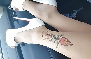 XXX व्यापारी एक असहज सीढ़ी ब्लू सेक्सी वीडियो पिक्चर पर एक स्टार Praut